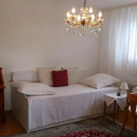 Apartman Am Mosel-maare-radweg *